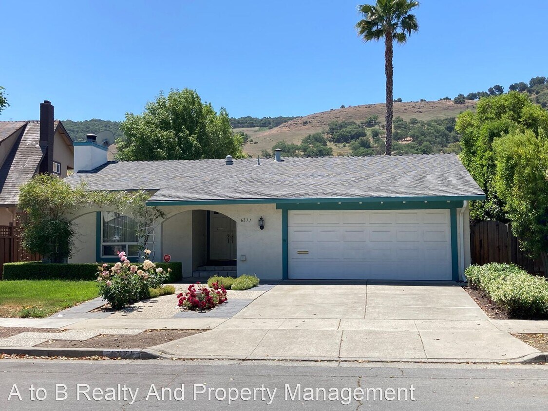 Primary Photo - 4 br, 2 bath House - 6371 Mountford Drive