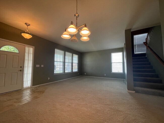 Foto del edificio - Home For Rent Papillion