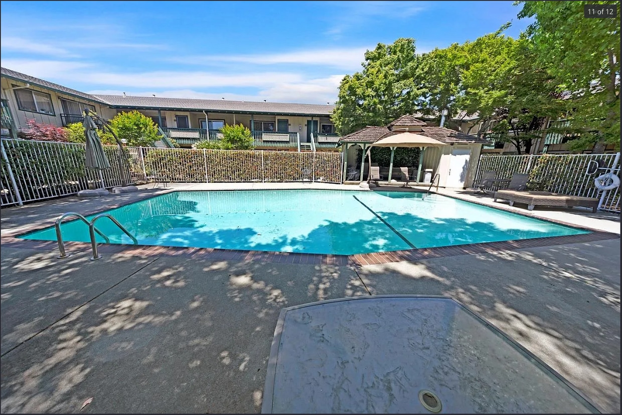Primary Photo - 2025 California St