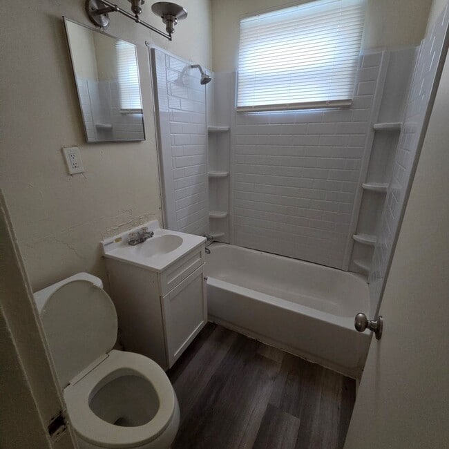 Interior Photo - Hillcrest Apartments