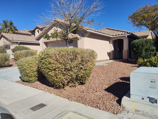 Foto del edificio - A Very nice and Clean Single Story Home in Summerlin