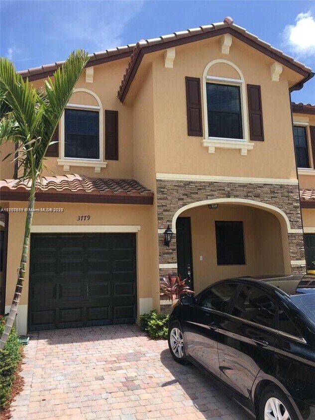 3779 SE 3 Ct, Homestead, FL 33033 Townhome Rentals in Homestead FL