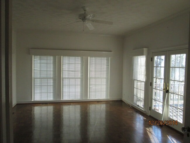 Foto del edificio - 3 bedrom home in the Heart of Amelia