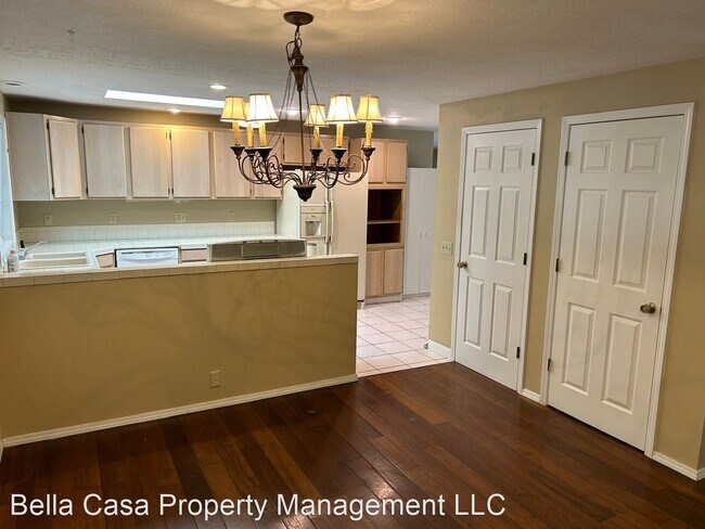 Foto del edificio - 3 br, 2 bath House - 719 SW 1st St