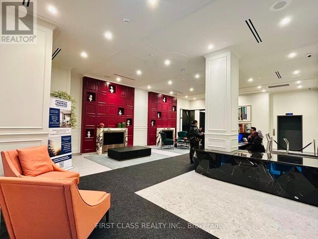 Building Photo - 180 Front St E