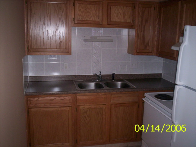 Kitchen - Hartford Place