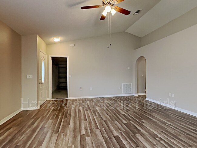 Foto del edificio - 5550 New Cambridge Rd