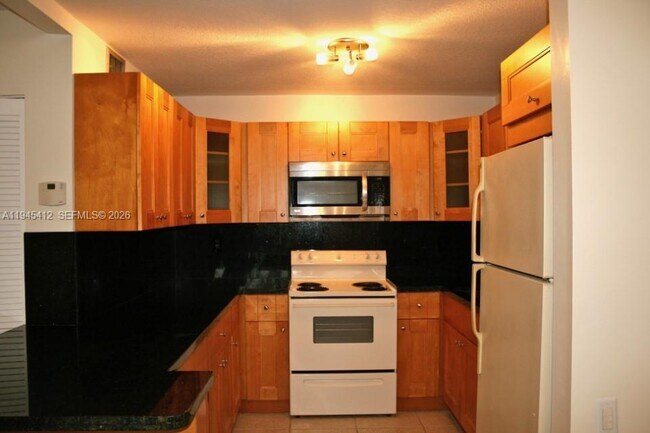 Foto del edificio - 8820 SW 123rd Ct