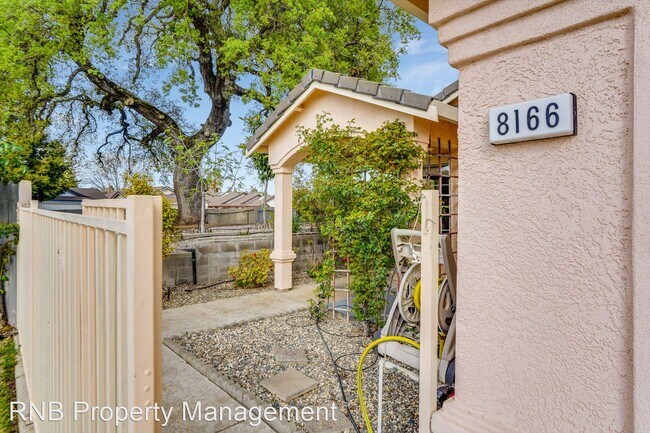 Building Photo - 4 br, 2 bath House - 8166 Early Morning Way