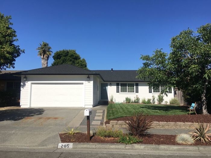 Primary Photo - 205 Carina Dr