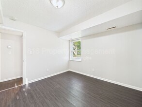 Building Photo - 1229 W Hayward Ave