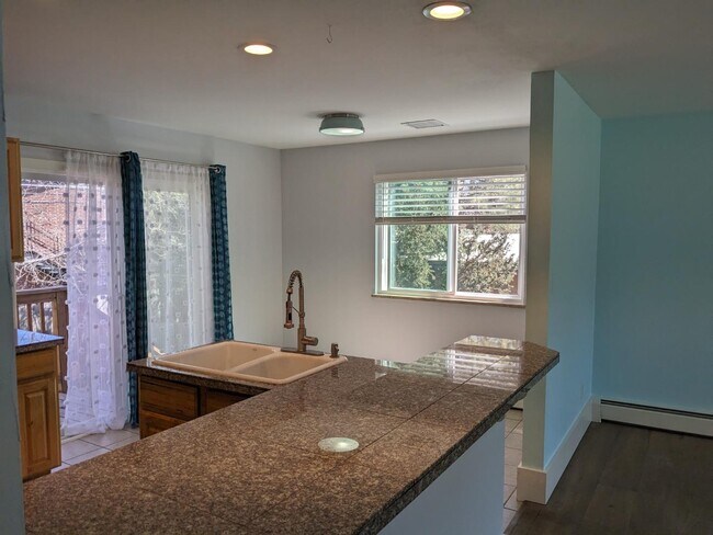 Building Photo - 4365 Comanche Dr