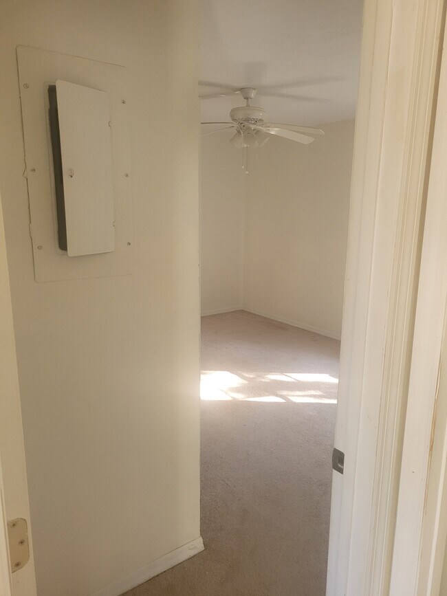 Foto del edificio - 11851 Illinois St