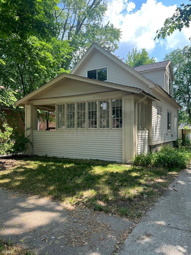 Primary Photo - 3 br, 2 bath House - 1328 E Harry Ave