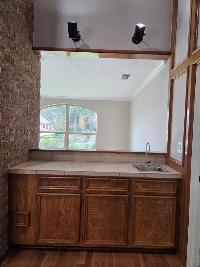 Foto del edificio - 8706 Chelsworth Dr