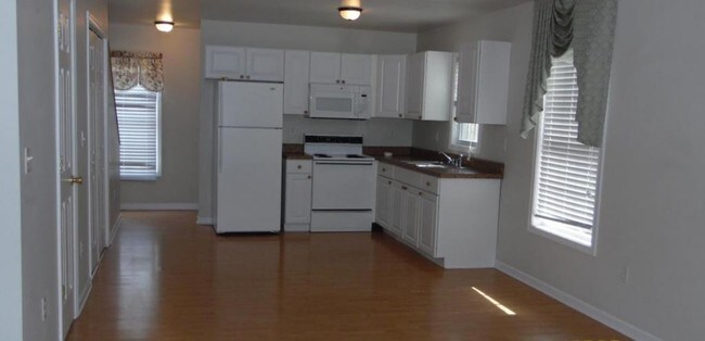 Building Photo - 1775 Blue Ridge Rd