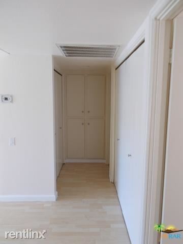 Foto del edificio - 1 br, 1 bath Condo - 400 N Sunrise Way Apt...