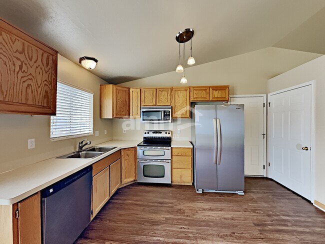 Foto del edificio - 342 N 75 W