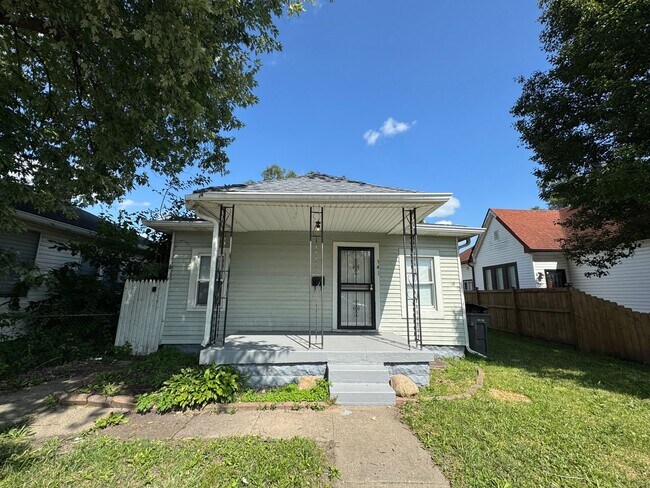 Christian Park 2 Bedroom 1 Bath - Christian Park 2 Bedroom 1 Bath House