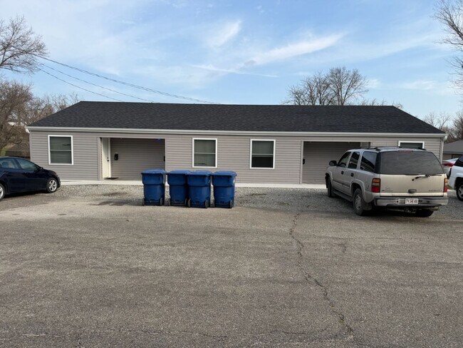 Building Photo - 1 BEDROOM 1 BATHROOM APARTMENT FOR RENT