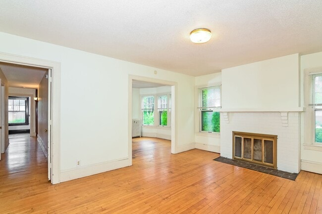 Foto del edificio - 509 6th St SE