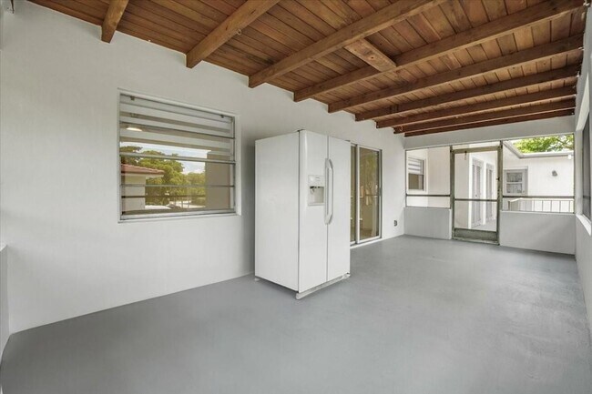 Foto del edificio - 10151 NW 35th St