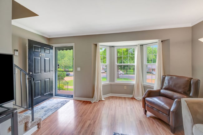 Building Photo - 211 Brattlesboro Pl