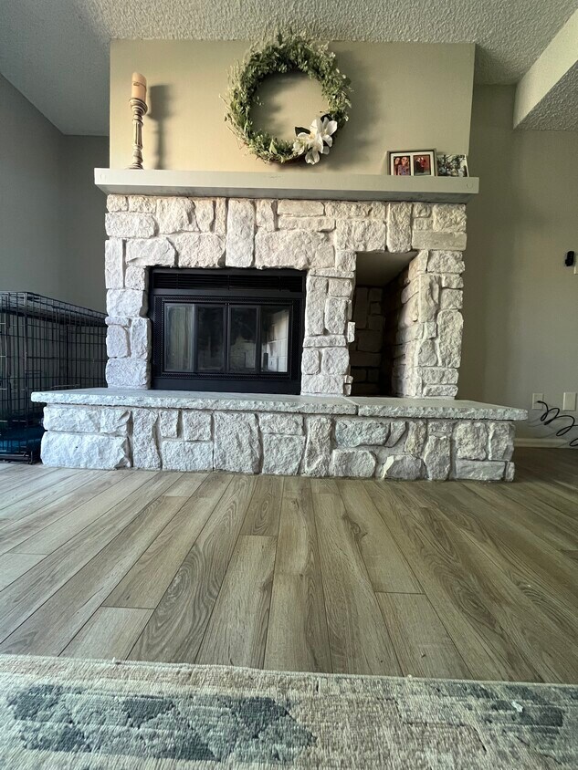 Primary Photo - 3305 Capstan Way