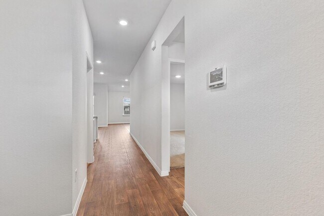 Foto del edificio - 21020 Price Daniel Dr