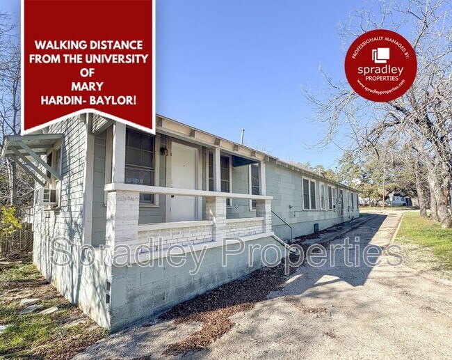 Building Photo - 236 W 7th Ave