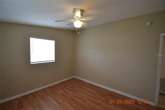 Building Photo - 7913 Endive Ave