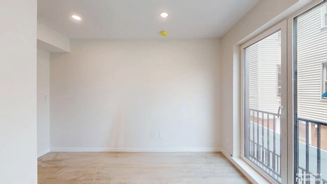 Building Photo - 24 Mt Pleasant St