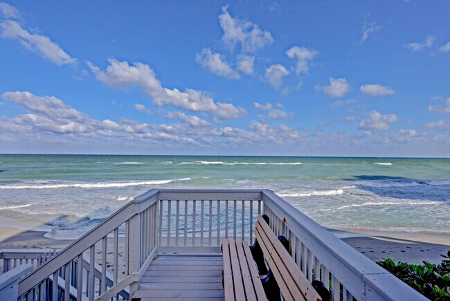Foto del edificio - 5420 N Ocean Dr