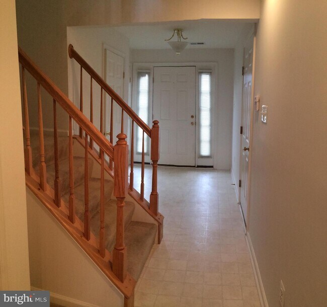 Building Photo - 7124 Fox Harbor Way