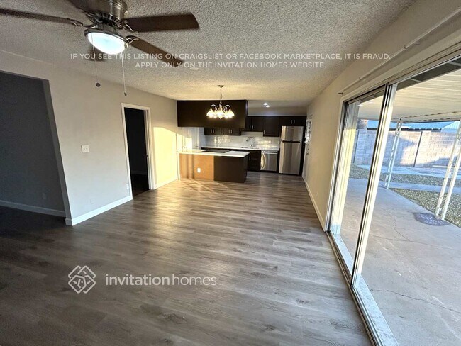 Foto del edificio - 3817 W Cactus Wren Dr