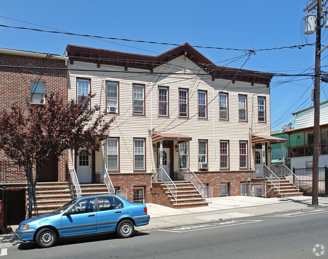 Building Photo - 605 Bergenline Ave