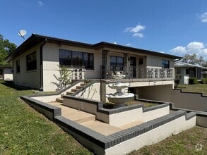 Building Photo - 5418 Riverhills Dr