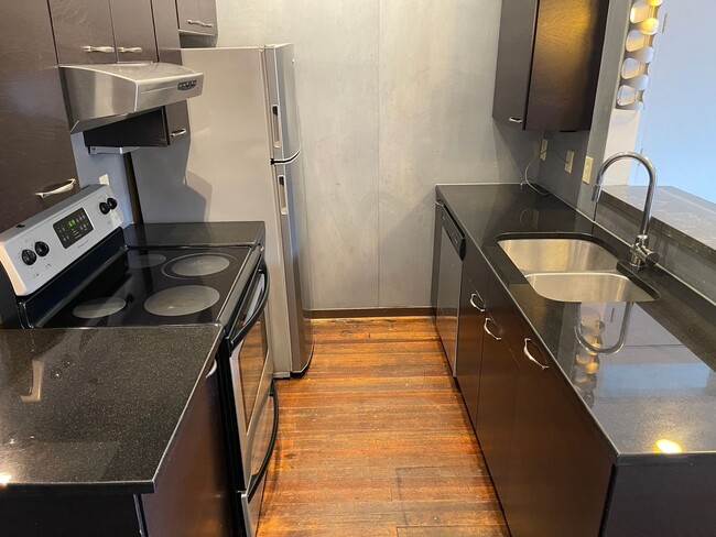 Foto del edificio - Condo in Downtown Opelika!