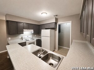 Foto del edificio - 4704 Oakfield Way