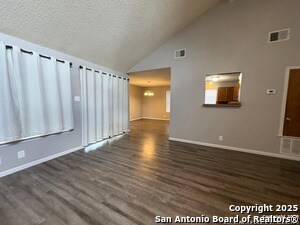 Foto del edificio - 13911 Hohmann Ct