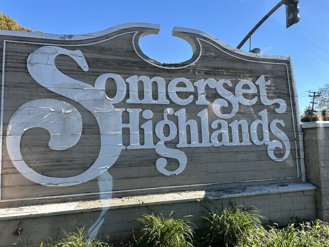 Building Photo - Highly Sought Somerset Highlands Beautiful Home