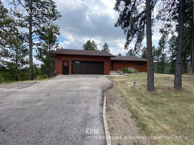 Building Photo - 3 BED | 2 BATH | DOUBLE GARAGE | BLACK HAWK