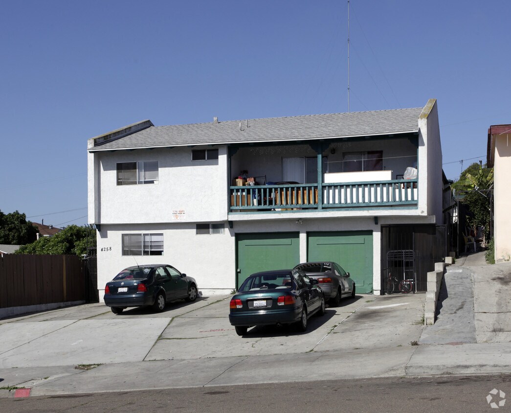 Primary Photo - 4258 Altadena Ave