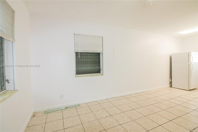 Building Photo - 1727 Fletcher St