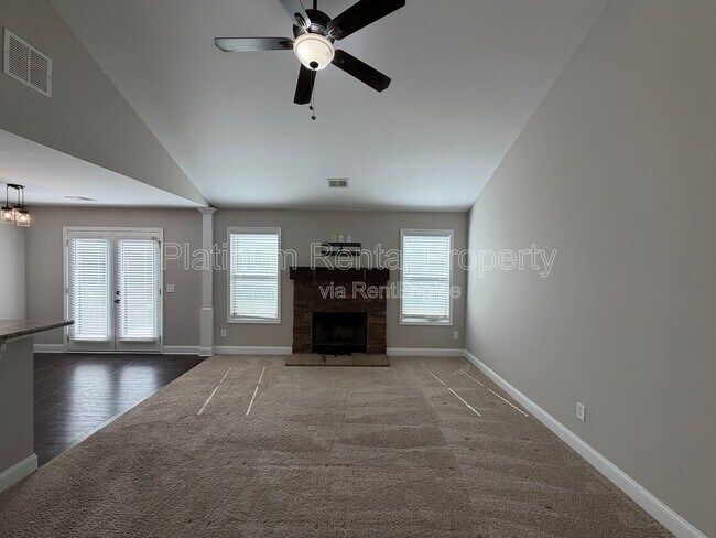 Foto del edificio - 95 Rand Way