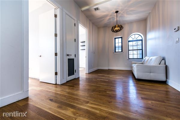 Building Photo - 150 Wyckoff Ave