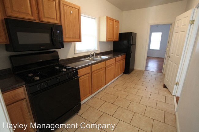 Building Photo - 1 br, 1 bath House - 213 Jeter Avenue