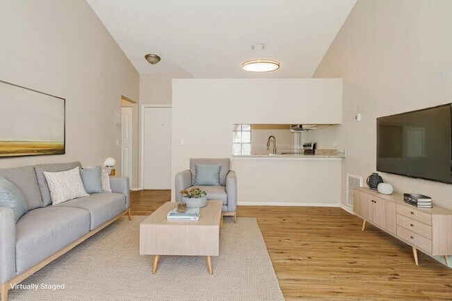 Building Photo - 1439 Lodge Terrace