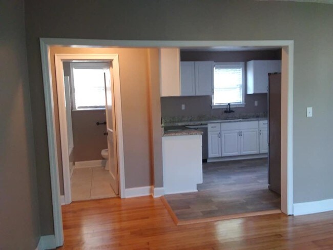 Building Photo - 609 Westboro Dr