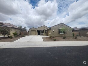 Building Photo - 18380 W Sandlewood Dr